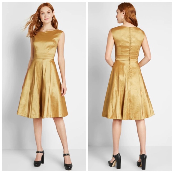 Modcloth Dresses & Skirts - MODCLOTH‎ Women’s Size 8 Gold Fantastic Satin Sleeveless Fit & Flare Midi Dress